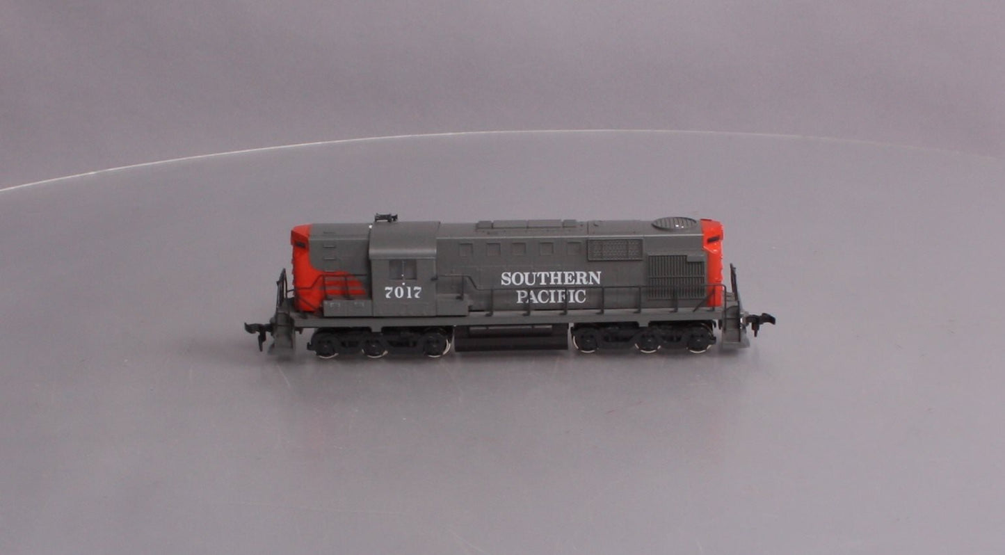 Atlas 8004 HO Southern Pacific RSD 12 Diesel Engine #7017 W/DC