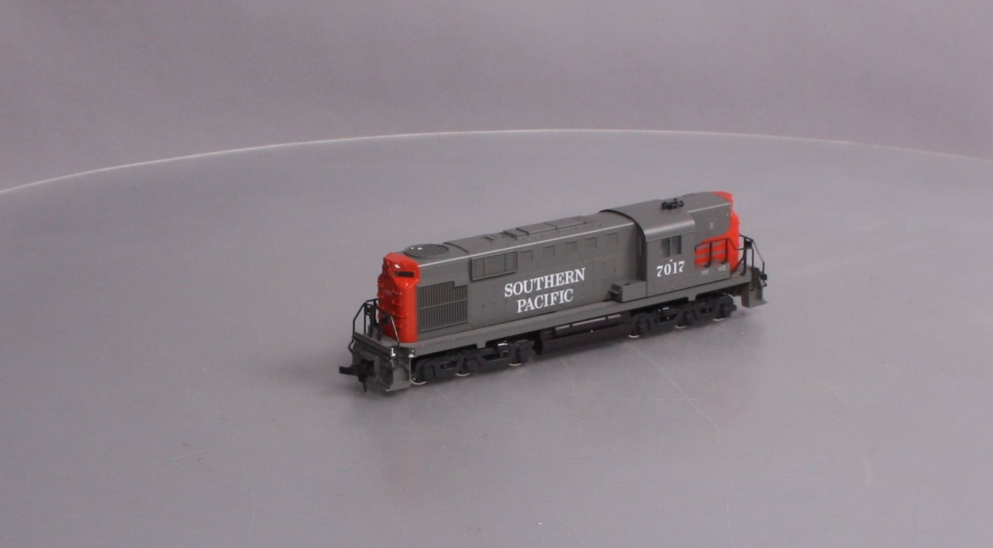 Atlas 8004 HO Southern Pacific RSD 12 Diesel Engine #7017 W/DC
