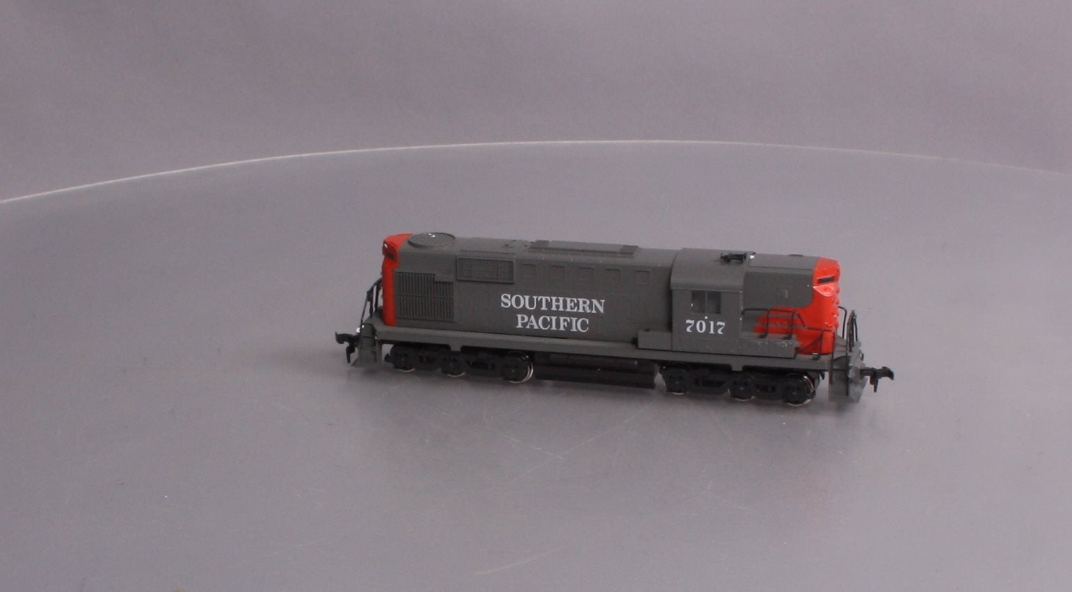 Atlas 8004 HO Southern Pacific RSD 12 Diesel Engine #7017 W/DC