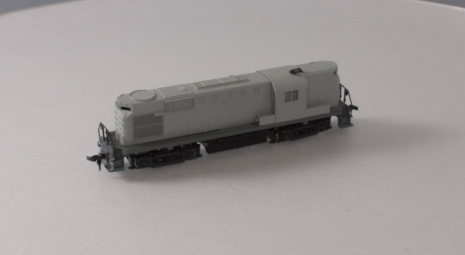 Atlas 7090 HO Undecorated RS-11 Diesel Locomotive
