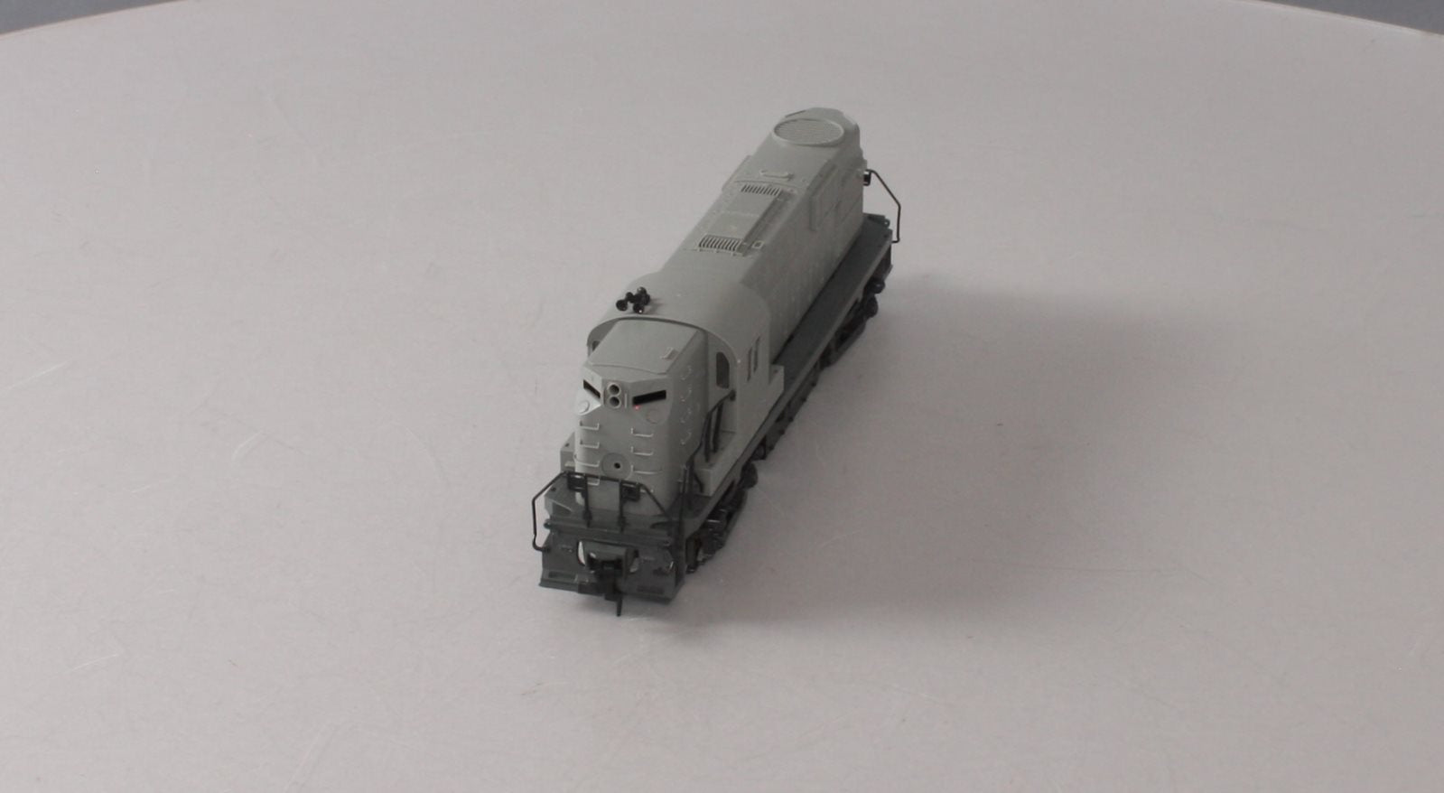 Atlas 7090 HO Undecorated RS-11 Diesel Locomotive