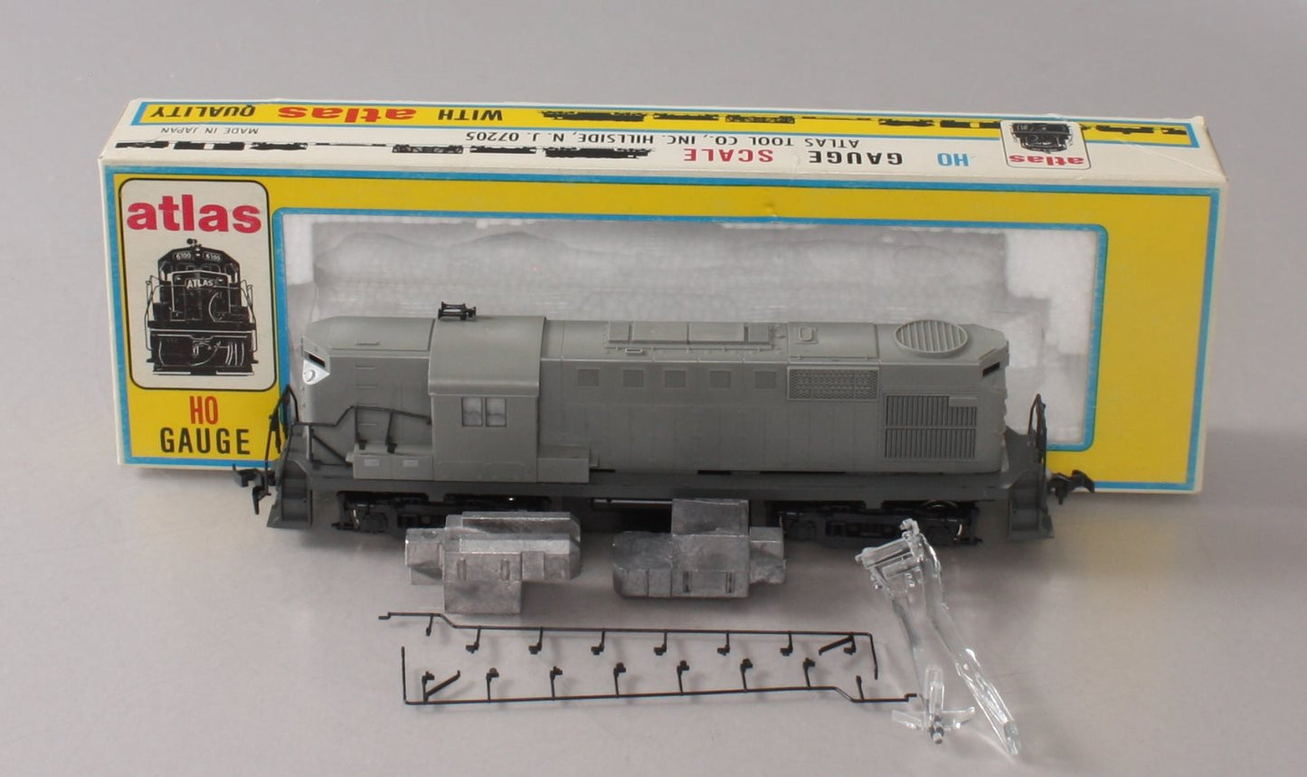 Atlas 7090 HO Undecorated RS-11 Diesel Locomotive