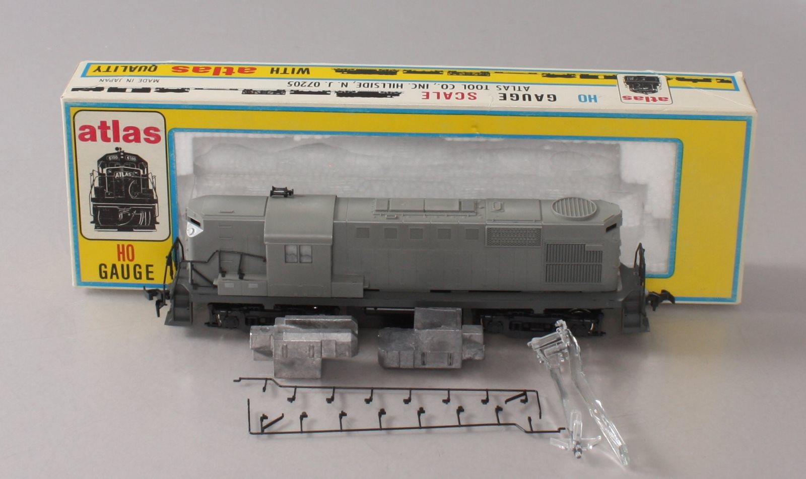Atlas 7090 HO Undecorated RS-11 Diesel Locomotive