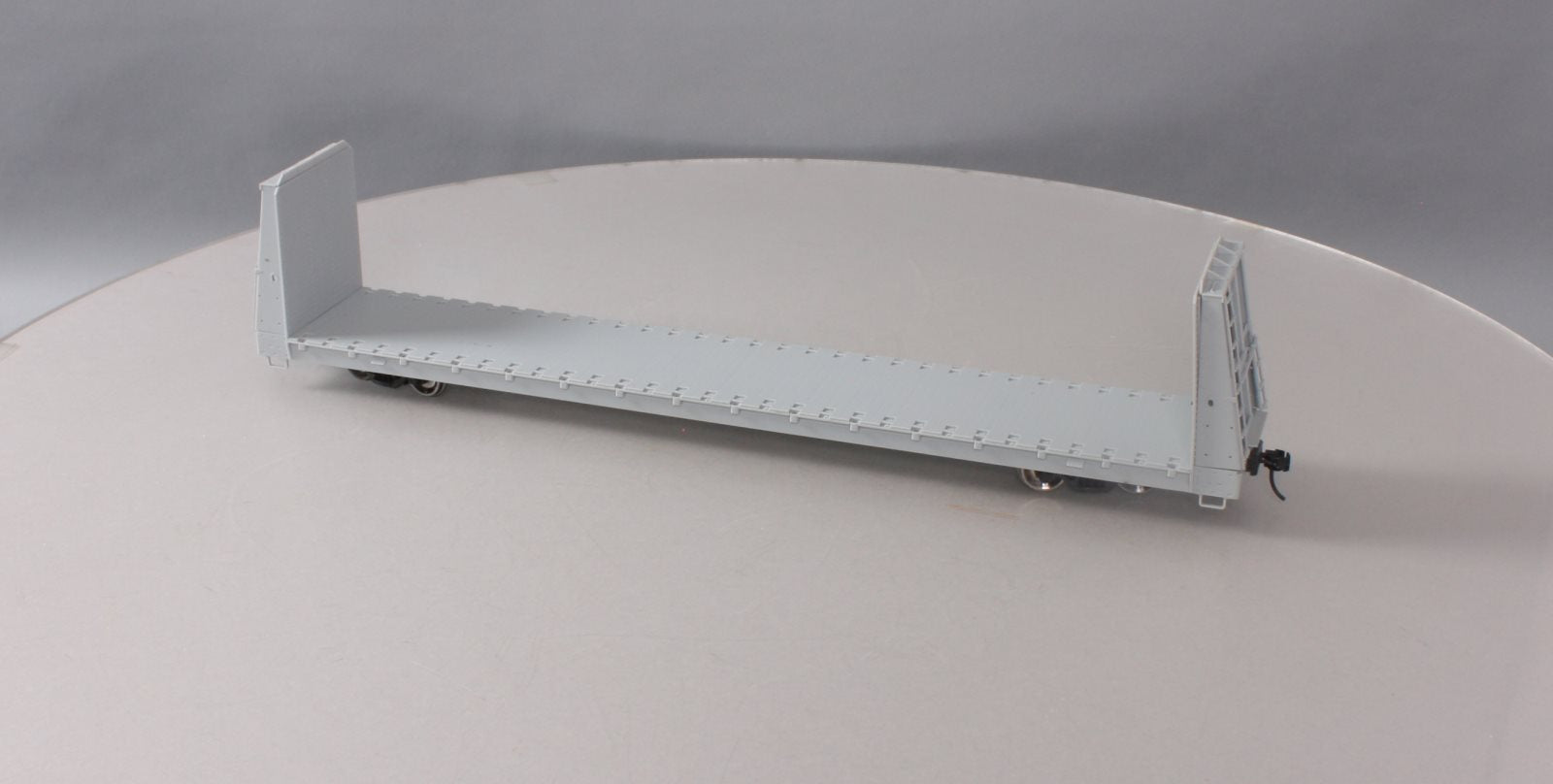 Atlas 2001750 Undecorated 62' Bulkhead Flat Car (2Rail)