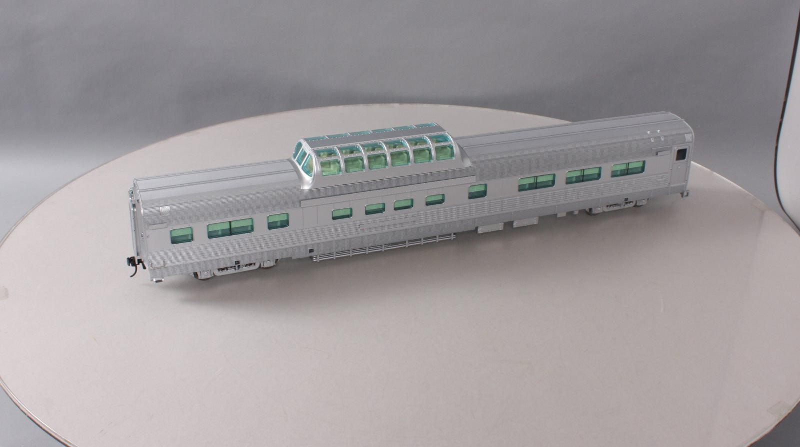 Atlas 3002150 Undecorated Streamlined Dome Coach w/o Conductor Window (2Rail)