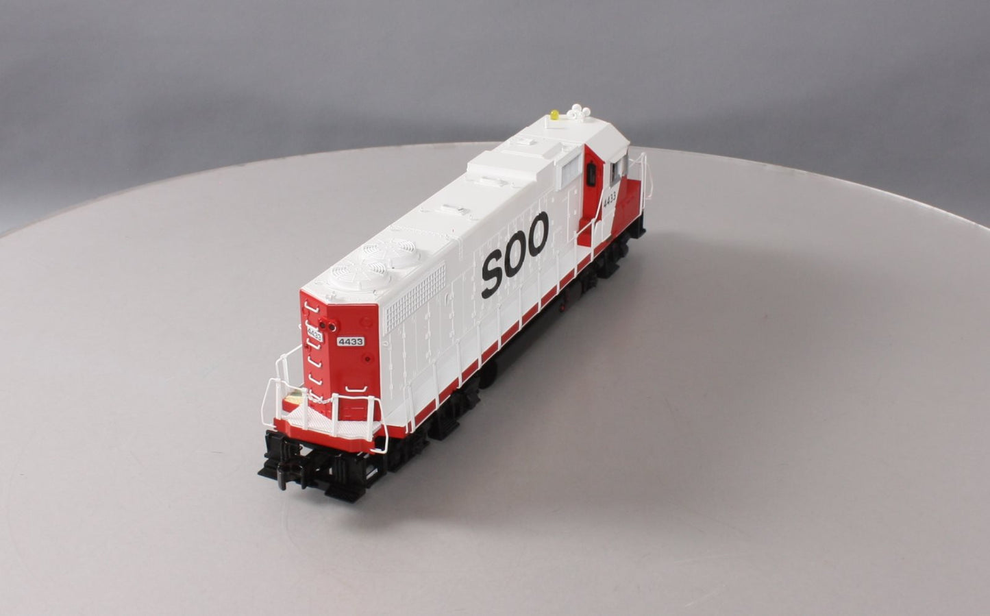 MTH 20-2493-3 SOO Line GP38-2 Non-Powered Diesel Engine #4433