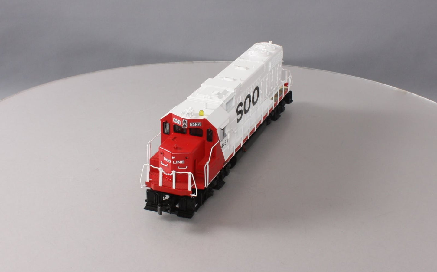 MTH 20-2493-3 SOO Line GP38-2 Non-Powered Diesel Engine #4433