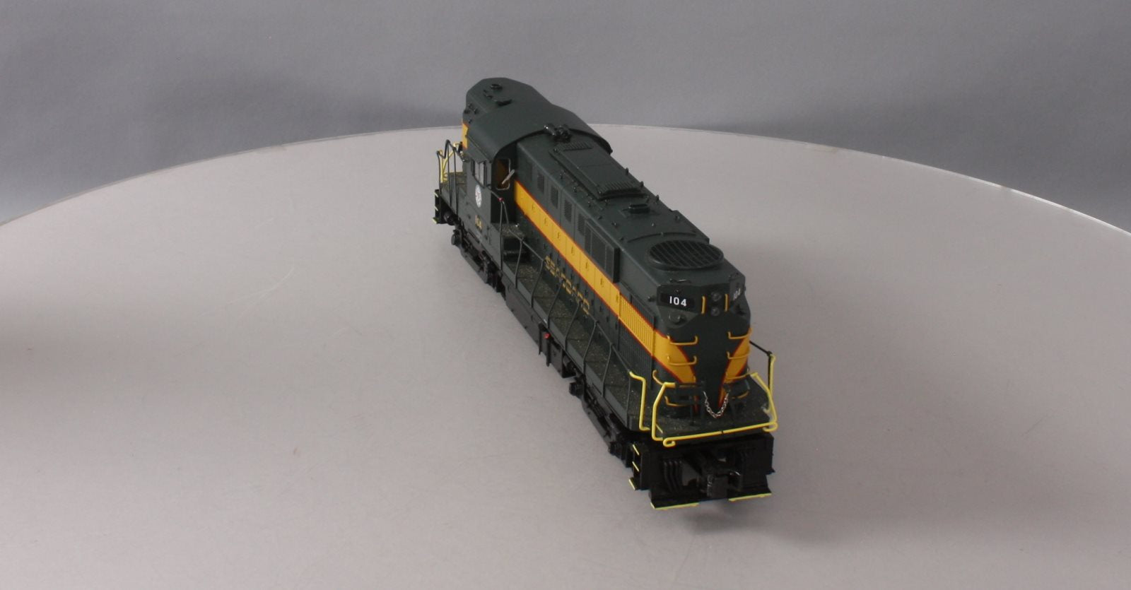 Lionel 6-38471 Seaboard RS-11 Dummy Diesel Locomotive #104