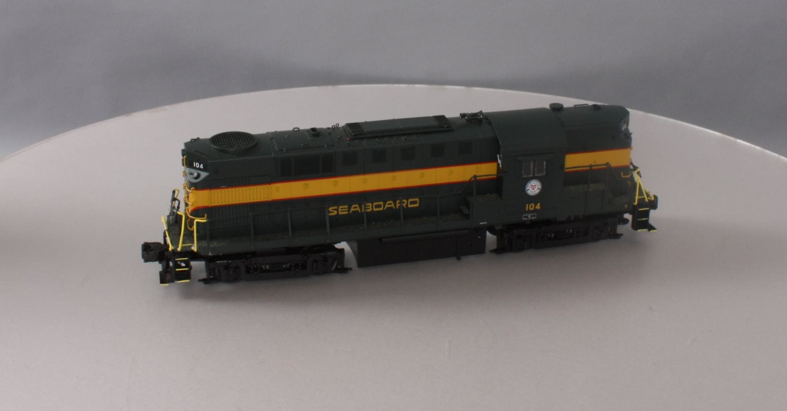 Lionel 6-38471 Seaboard RS-11 Dummy Diesel Locomotive #104