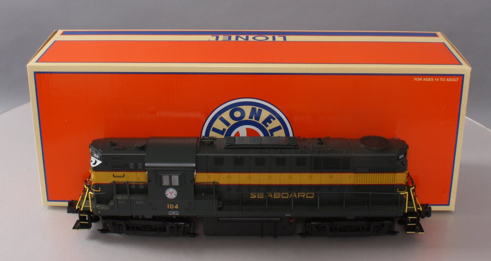 Lionel 6-38471 Seaboard RS-11 Dummy Diesel Locomotive #104