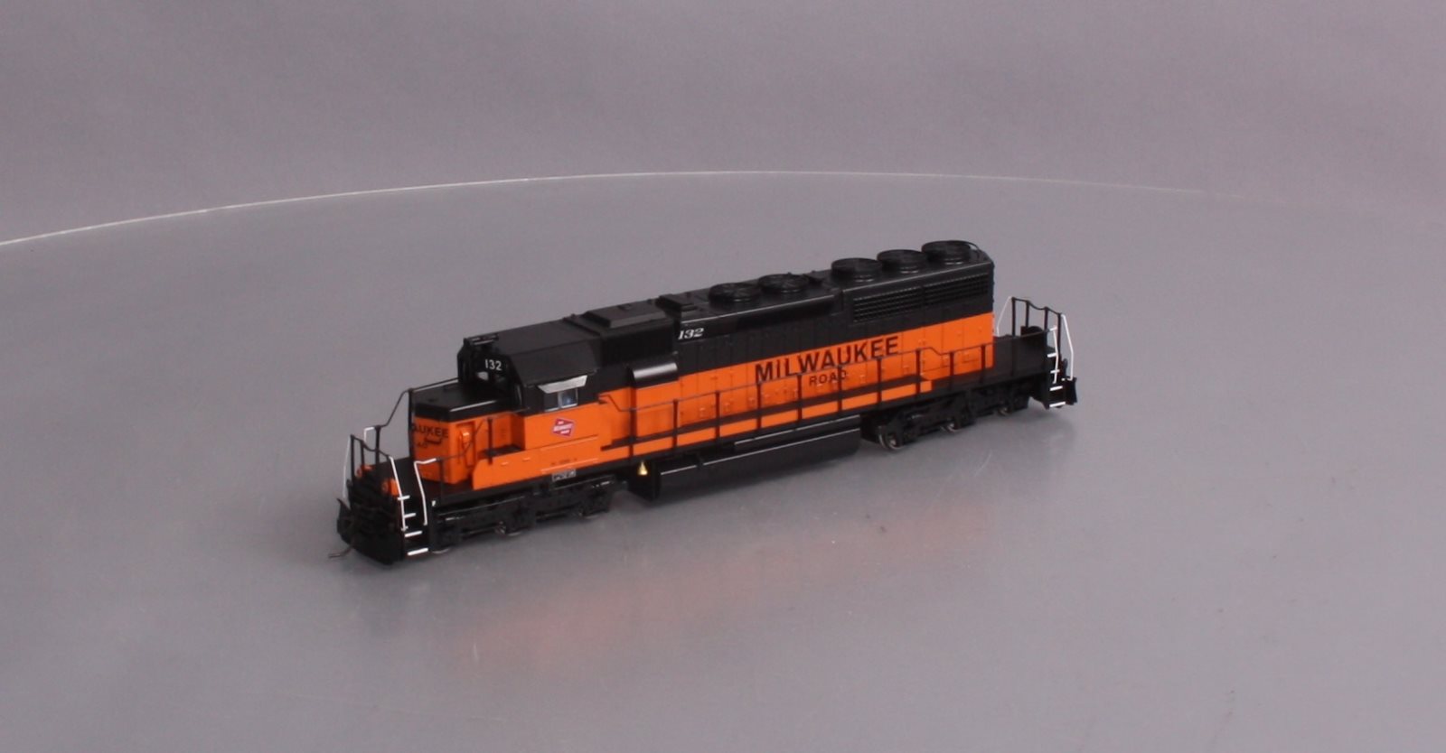 Broadway Limited 2716 HO Milwaukee Road EMD SD40-2 w/Paragon2 Sound/DC/DCC #132