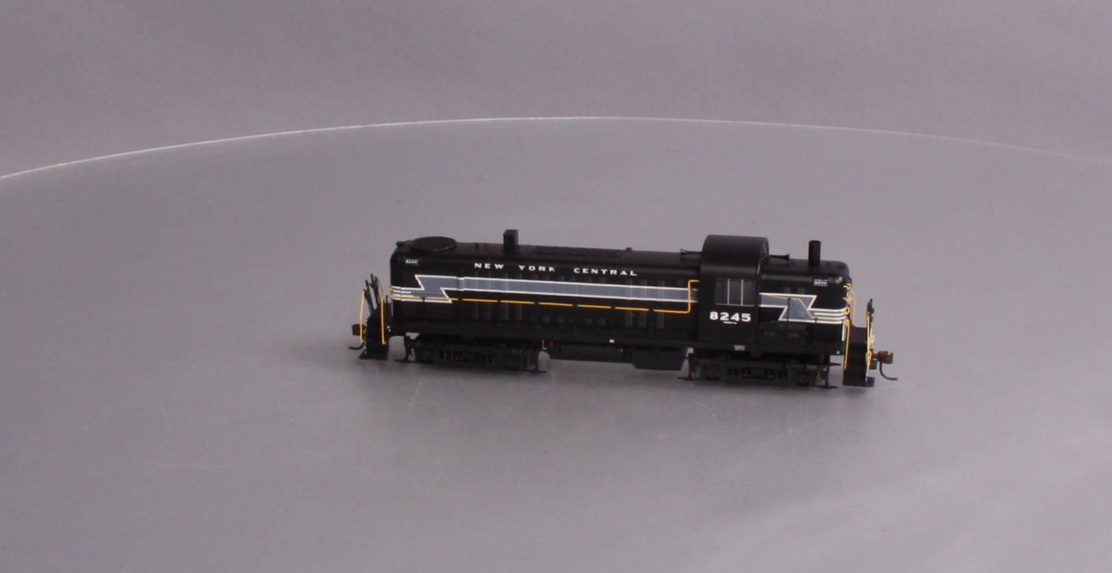 Athearn 96755 HO New York Central Ready to Run RS-3 Diesel Locomotive #8245