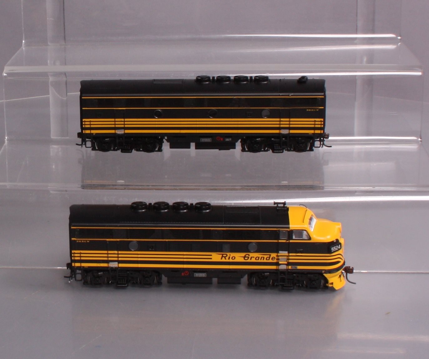 Athearn G22334 HO D&RGW F3 A/B Diesel Locomotive with DCC & Sound #5524, #5523