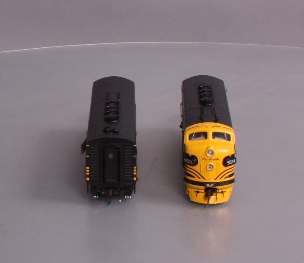 Athearn G22334 HO D&RGW F3 A/B Diesel Locomotive with DCC & Sound #5524, #5523