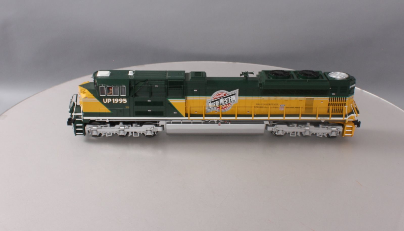 MTH 20-2769-1 C&NW SD70ACe Heritage O Gauge Diesel Train Set w/PS 2.0