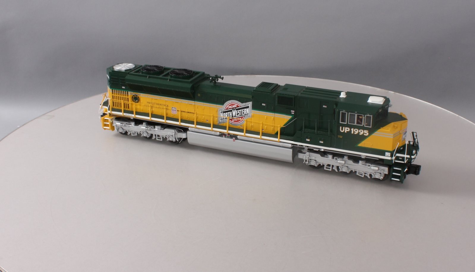 MTH 20-2769-1 C&NW SD70ACe Heritage O Gauge Diesel Train Set w/PS 2.0