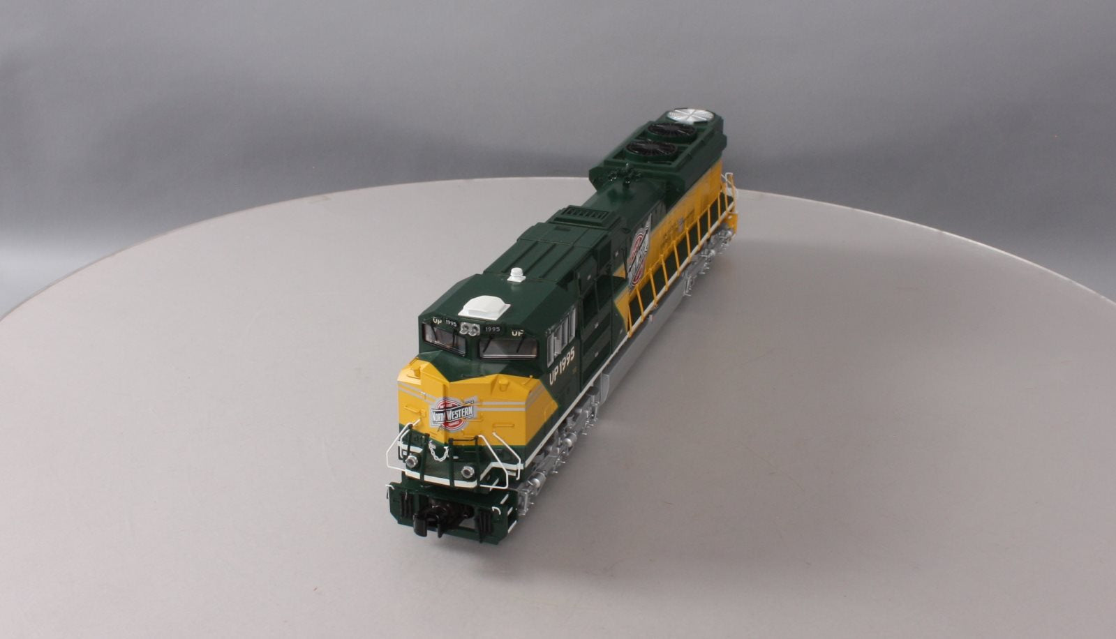 MTH 20-2769-1 C&NW SD70ACe Heritage O Gauge Diesel Train Set w/PS 2.0