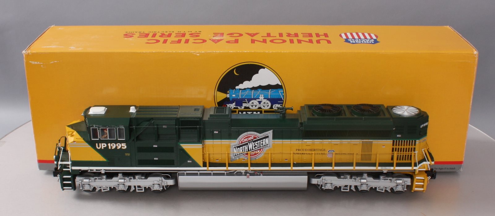 MTH 20-2769-1 C&NW SD70ACe Heritage O Gauge Diesel Train Set w/PS 2.0