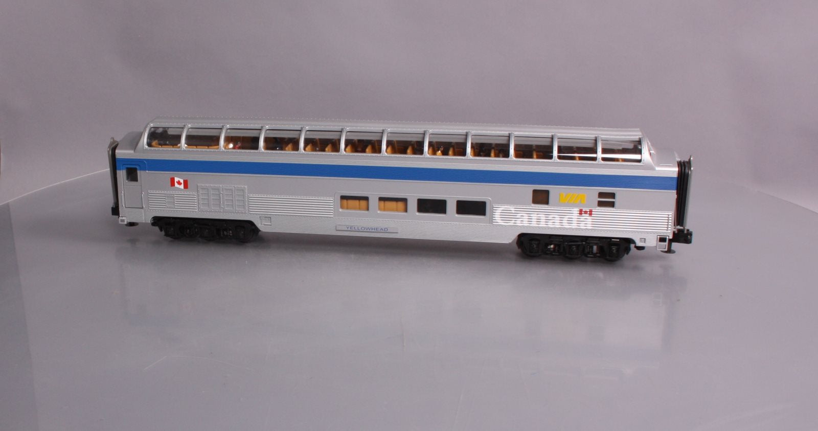 MTH 20-67118 VIA 70' ABS Full Length Vista Dome Passenger Car (Smooth)