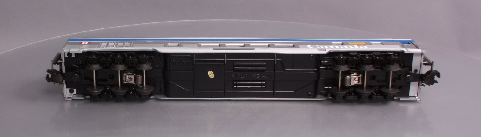 MTH 20-67118 VIA 70' ABS Full Length Vista Dome Passenger Car (Smooth)