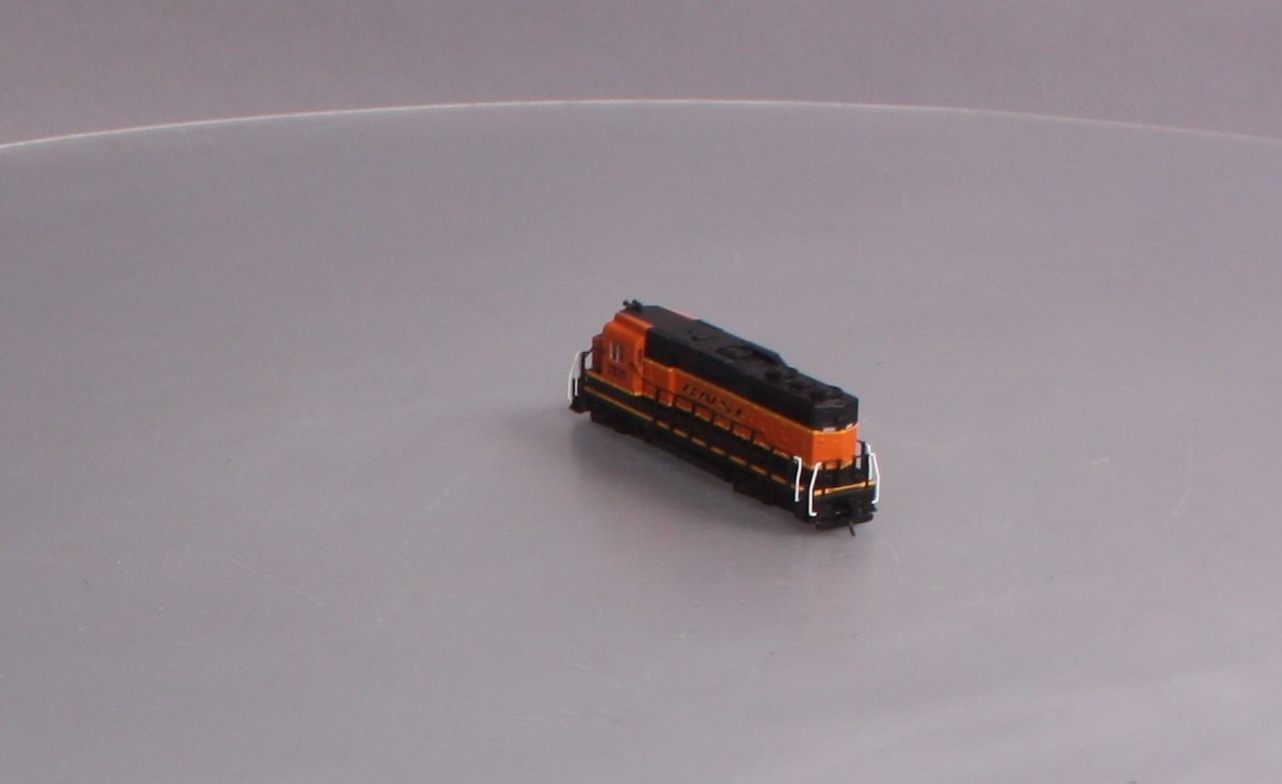 Atlas 40002434 N BNSF GP30 Diesel Locomotive #2820