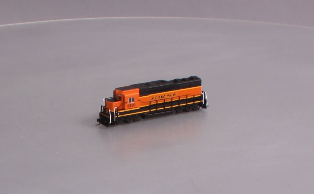 Atlas 40002436 N Scale BNSF GP30 Diesel Locomotive #2830