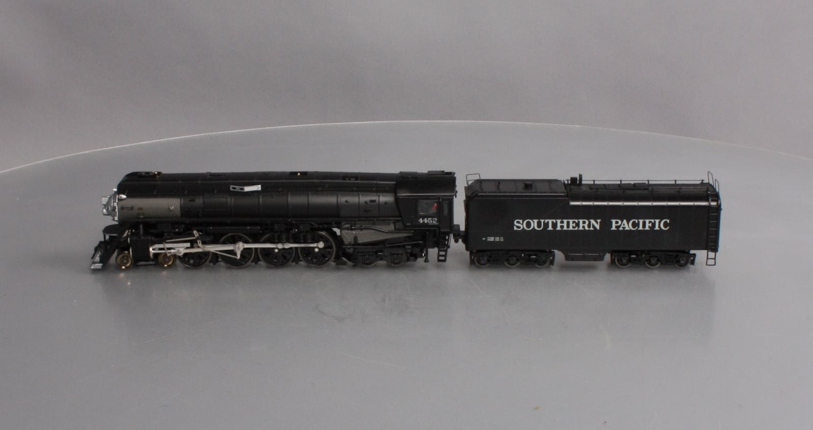 MTH 80-3226-1 HO Southern Pacific 4-8-4 GS-4 Steam Locomotive #4452