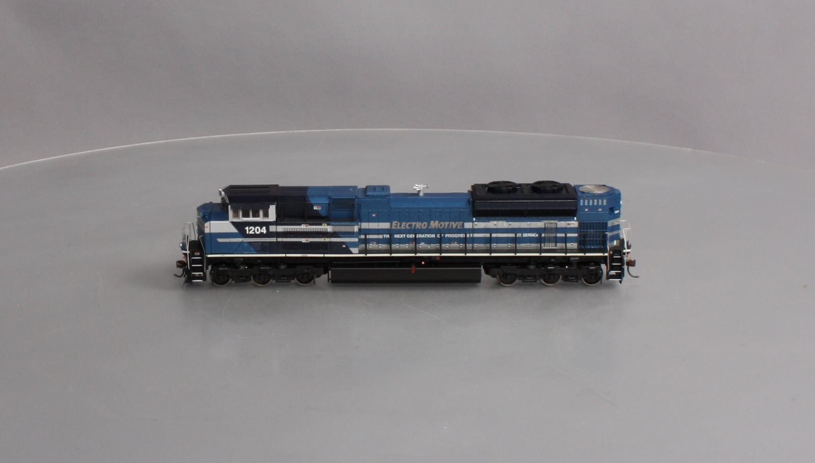 Athearn G68817 HO EMD SD70ACe with DCC & Sound Blue #1204