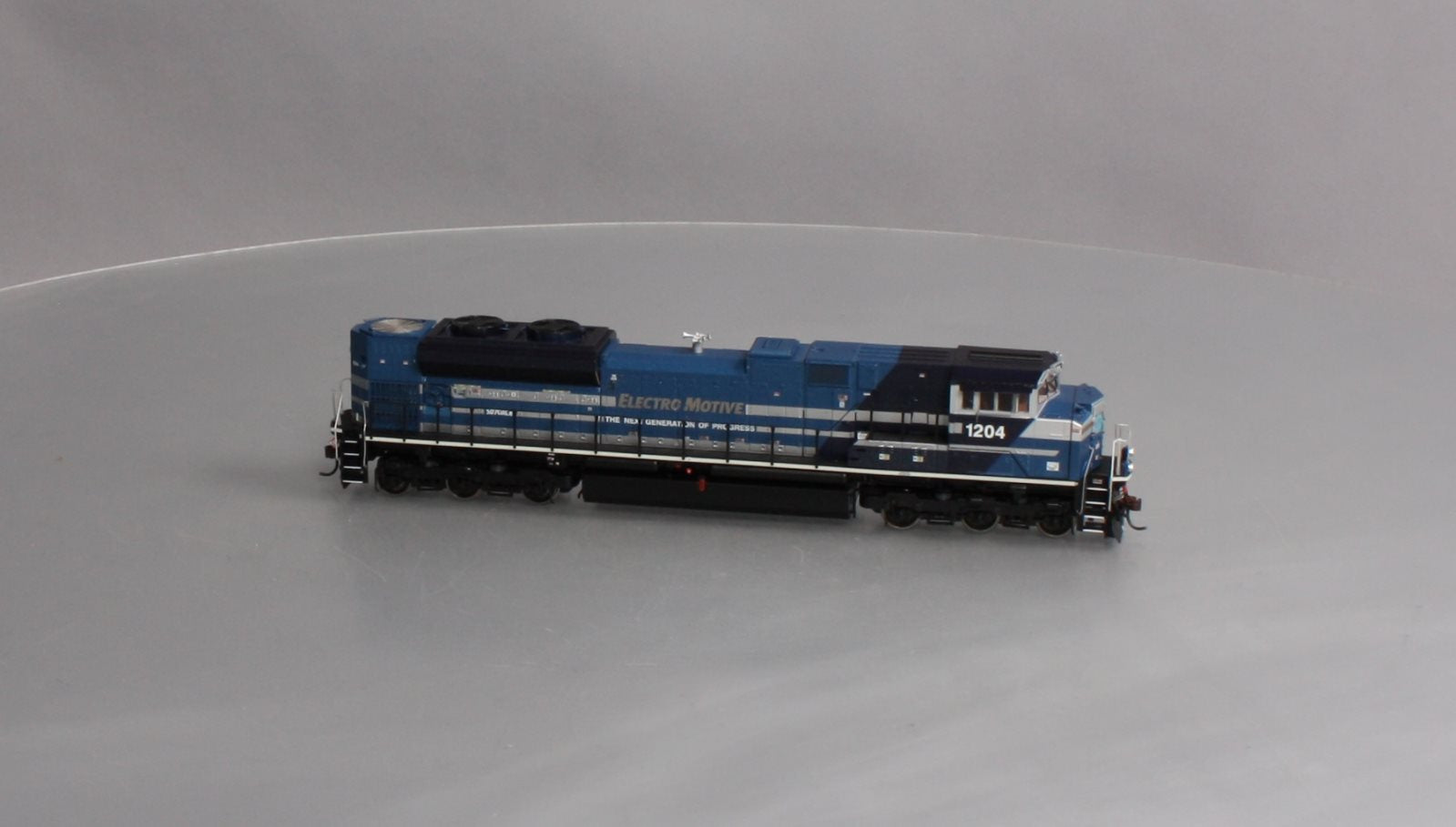 Athearn G68817 HO EMD SD70ACe with DCC & Sound Blue #1204