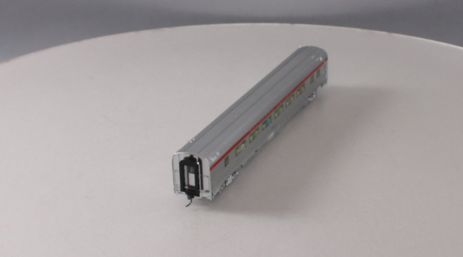 Walthers 932-15108 Southern Pacific Budd 46-Seat Coach
