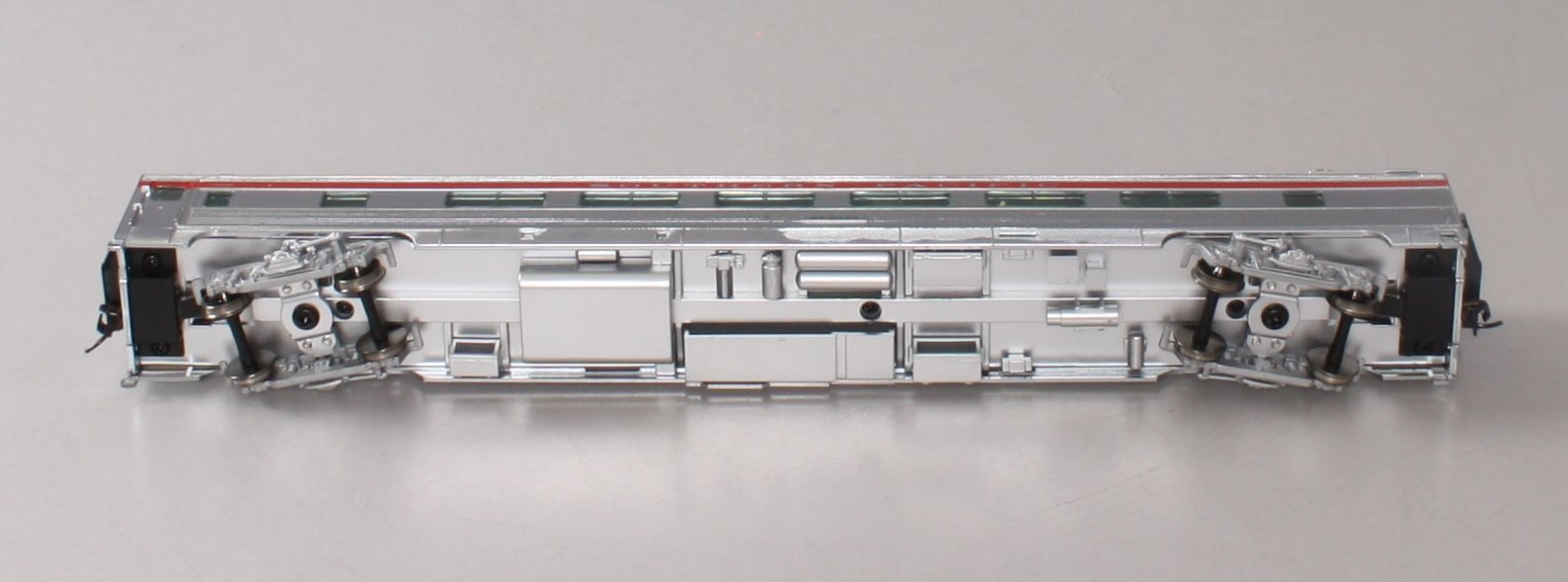 Walthers 932-15108 Southern Pacific Budd 46-Seat Coach