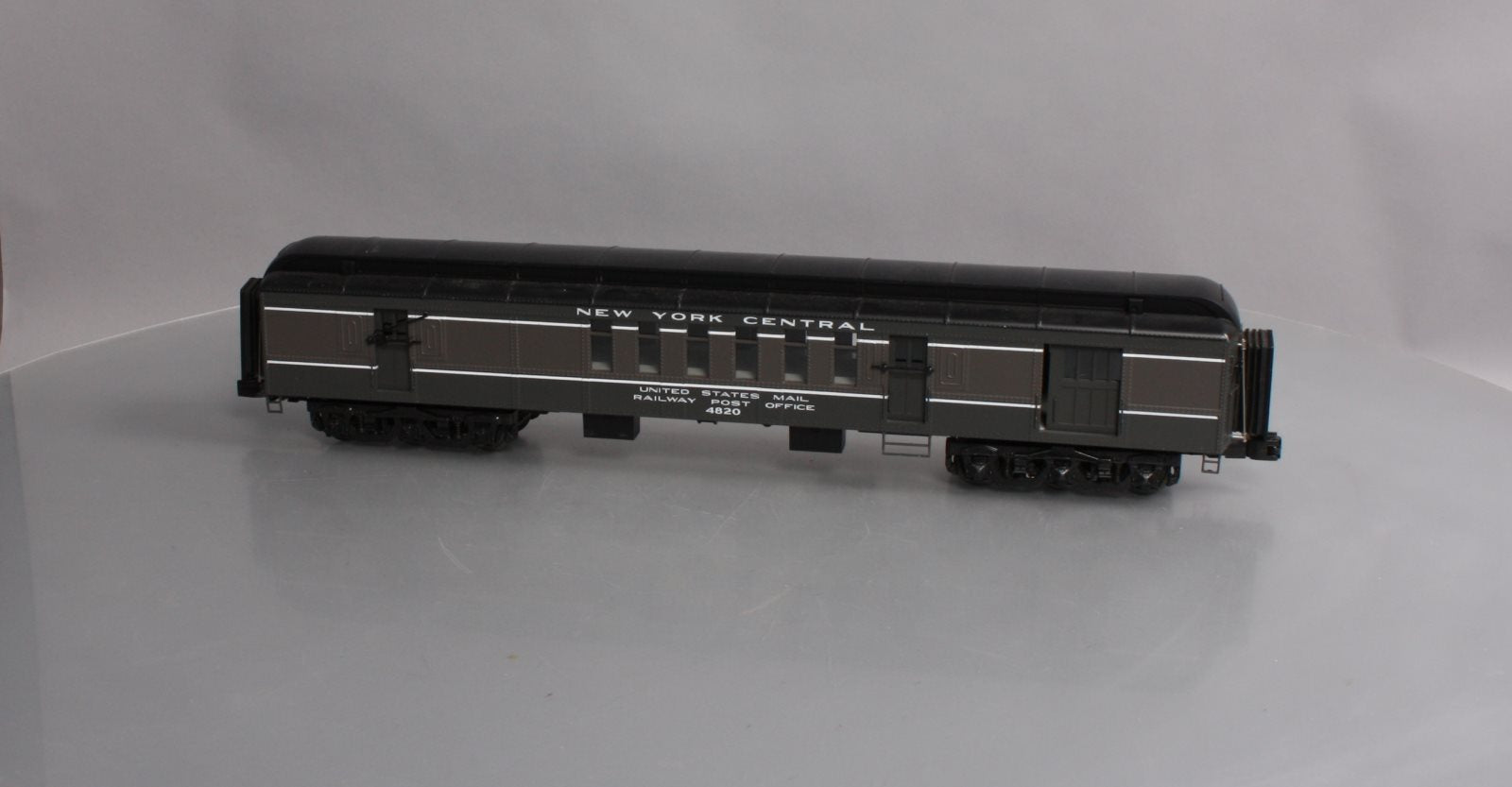 MTH 20-42014 NYC 70 Madison RPO Passenger Car