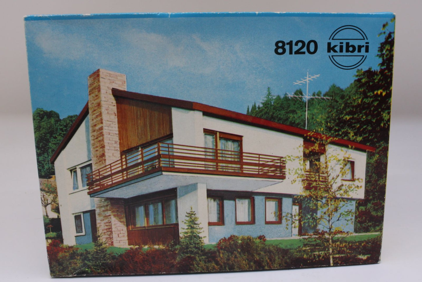 Kibri B-8120 HO Modern House Building Kit