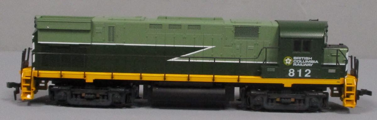 Atlas 8041 HO British Columbia Railway C425 Diesel Locomotive # 812