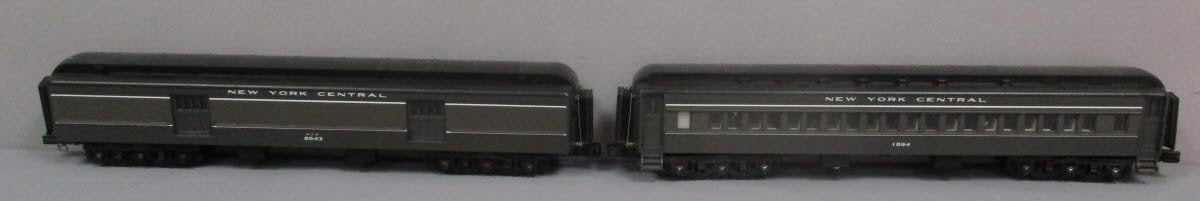 MTH 20-44014 NYC 2 Car 70 Madison Baggage Coach