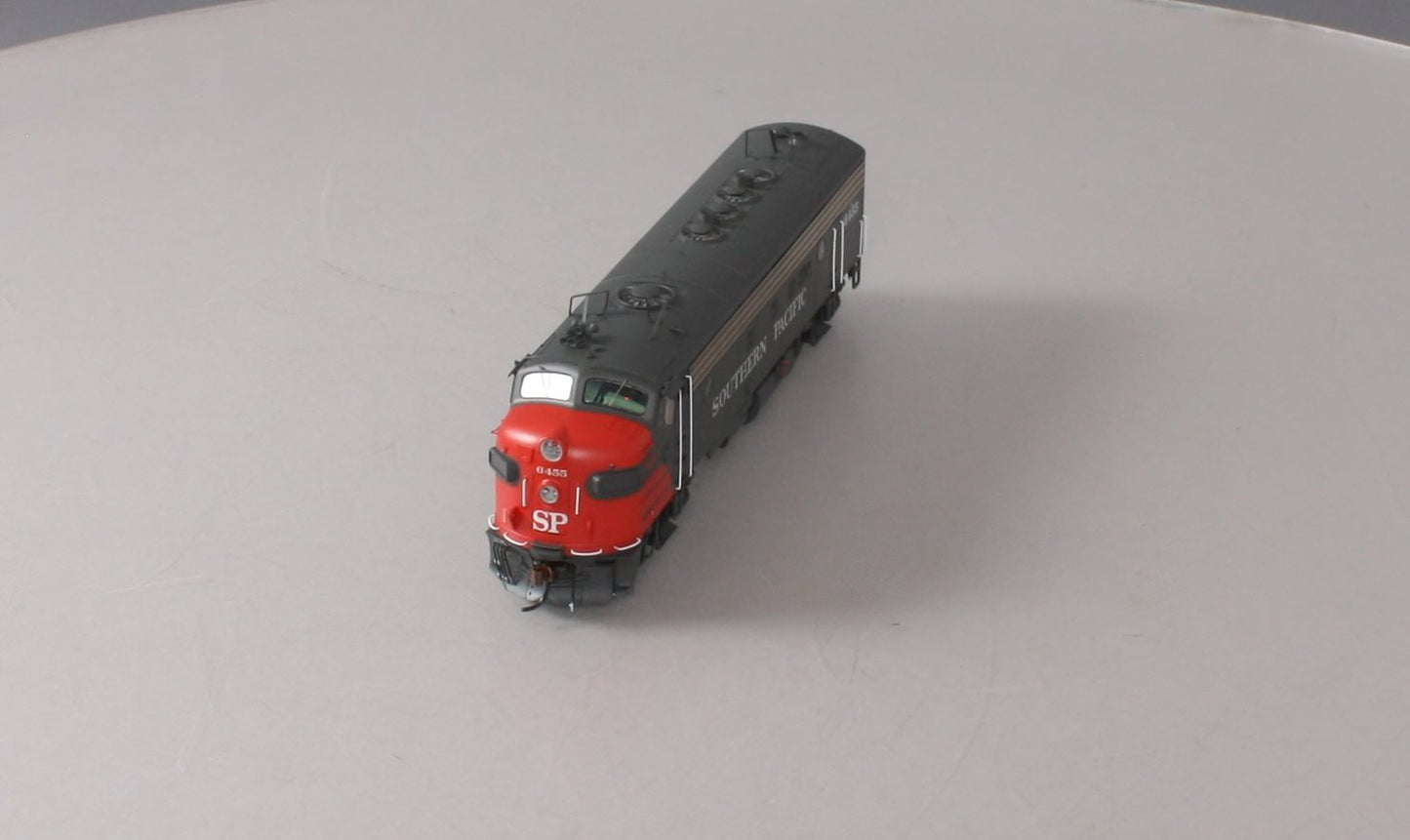Athearn G22688 HO Southern Pacific EMD FP7A Diesel Loco w/DCC & Sound #6455