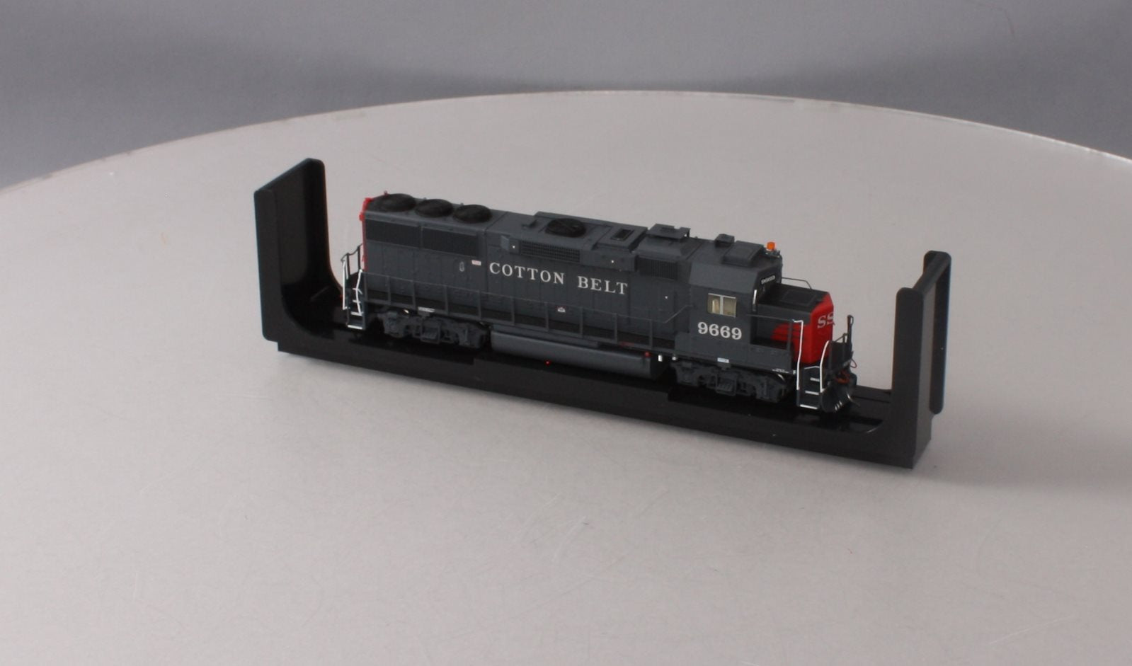 Fox Valley Models 20352-S HO Cotton Belt GP60 Diesel Loco ESU LokSound #9669