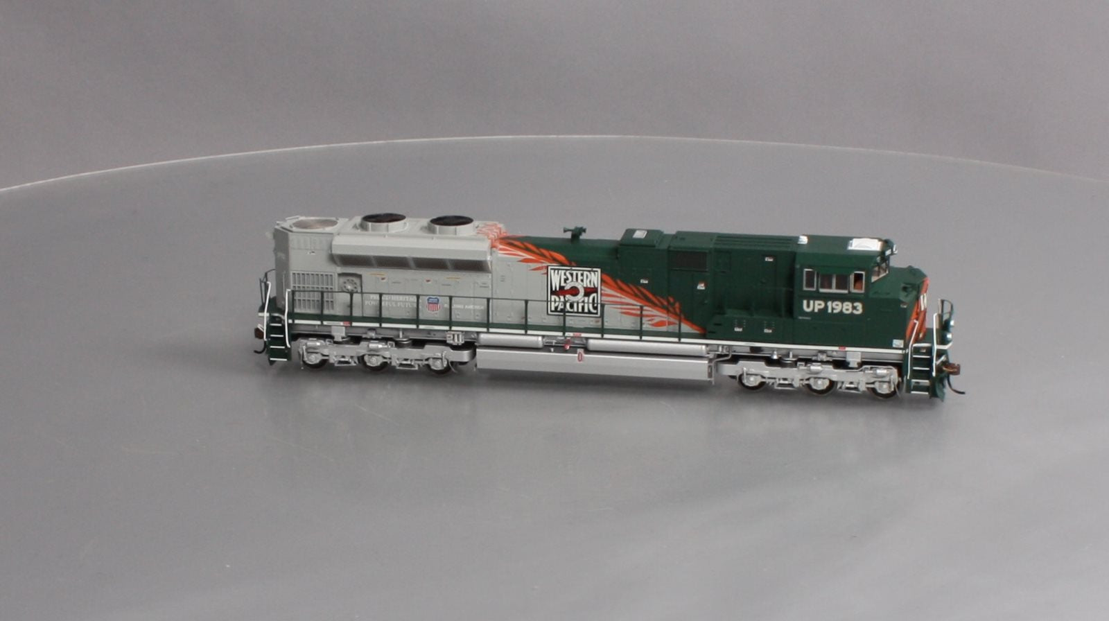 Athearn G68624 HO Union Pacific WPH SD70ACe Diesel Locomotive #1983 w/DCC