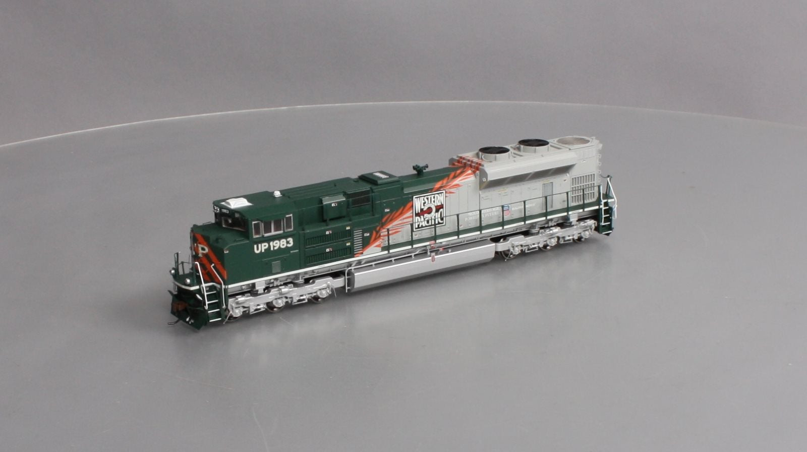 Athearn G68624 HO Union Pacific WPH SD70ACe Diesel Locomotive #1983 w/DCC