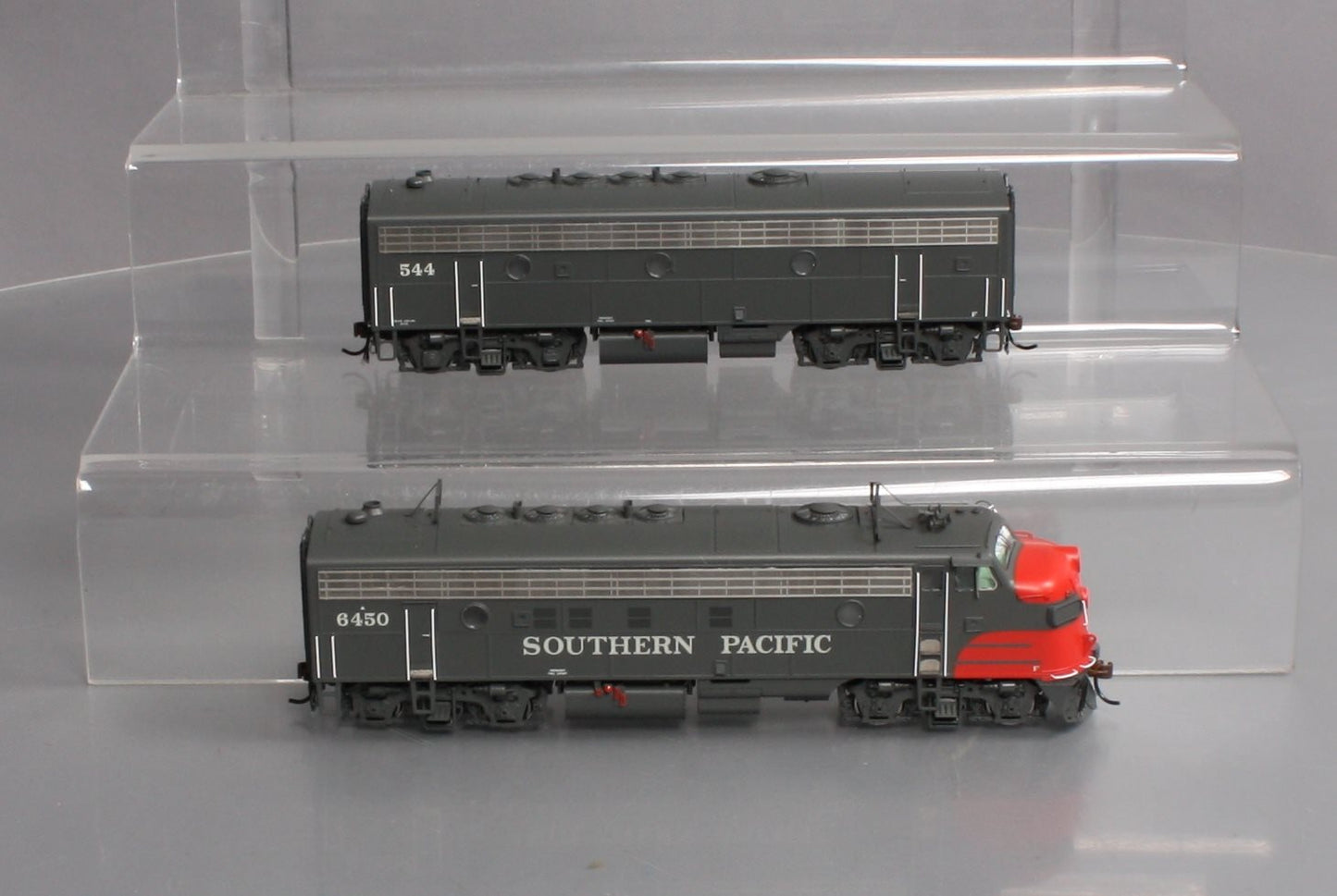 Athearn G22689 HO Southern Pacific FP7A/F7B Diesel Set w/DCC & Snd #6450A/#544B
