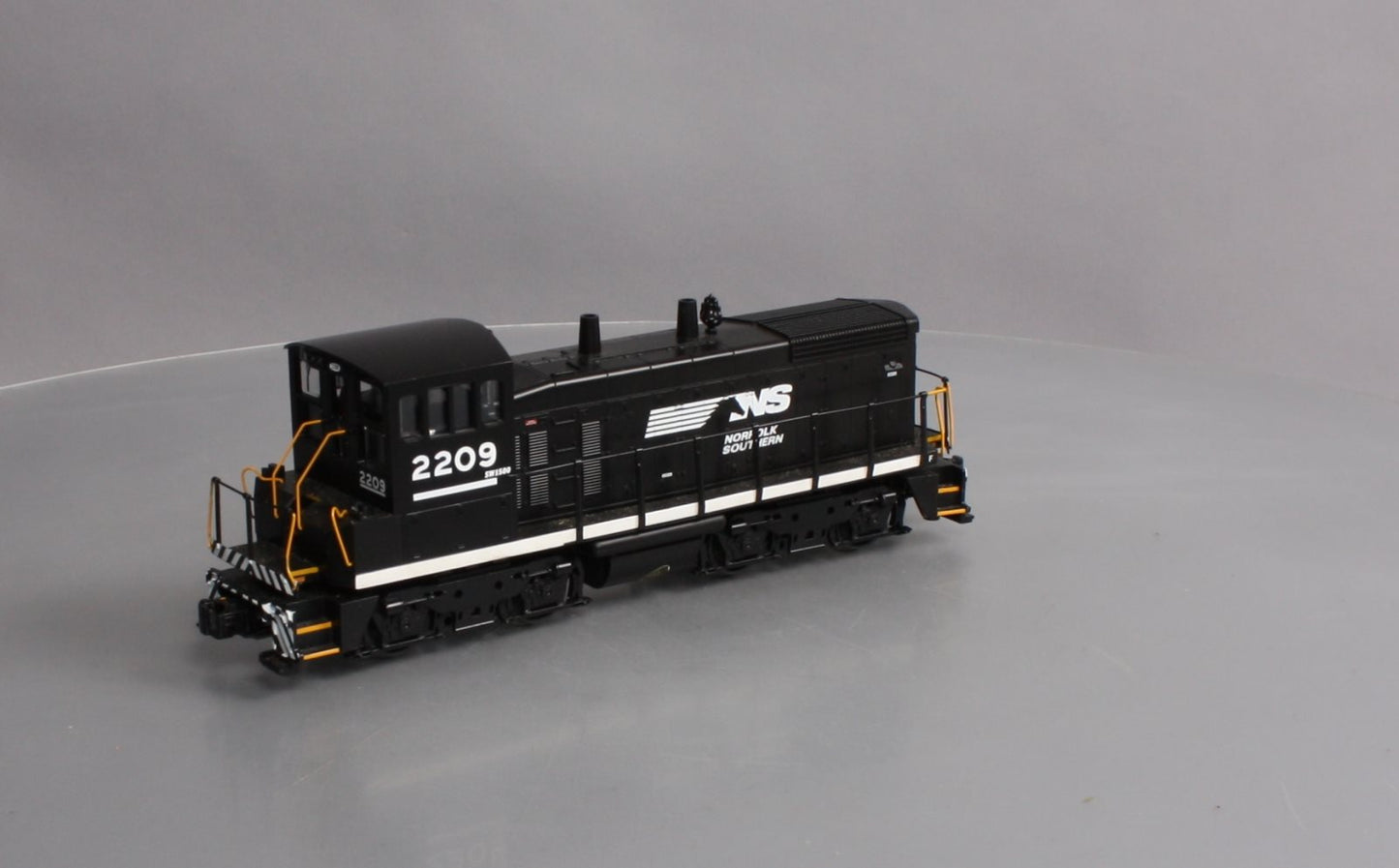 MTH 30-20068-1 Norfolk Southern SW1500 Switcher Diesel Engine w/PS 3.0 #2209
