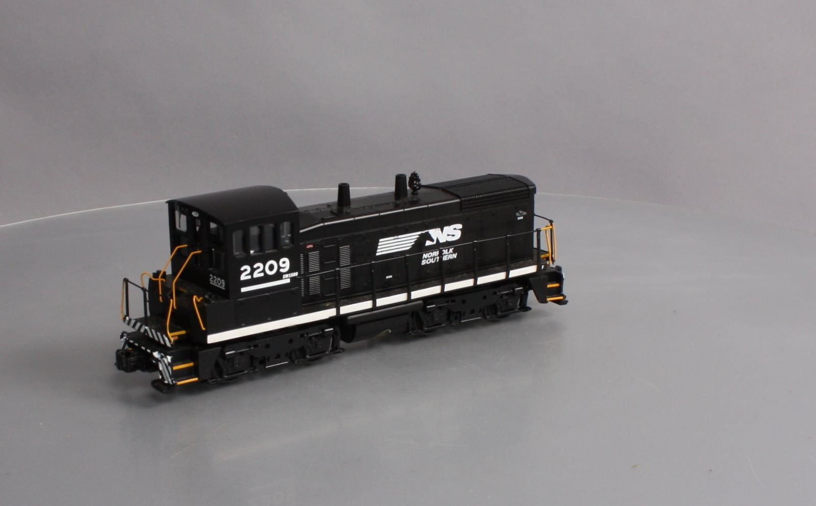 MTH 30-20068-1 Norfolk Southern SW1500 Switcher Diesel Engine w/PS 3.0 #2209