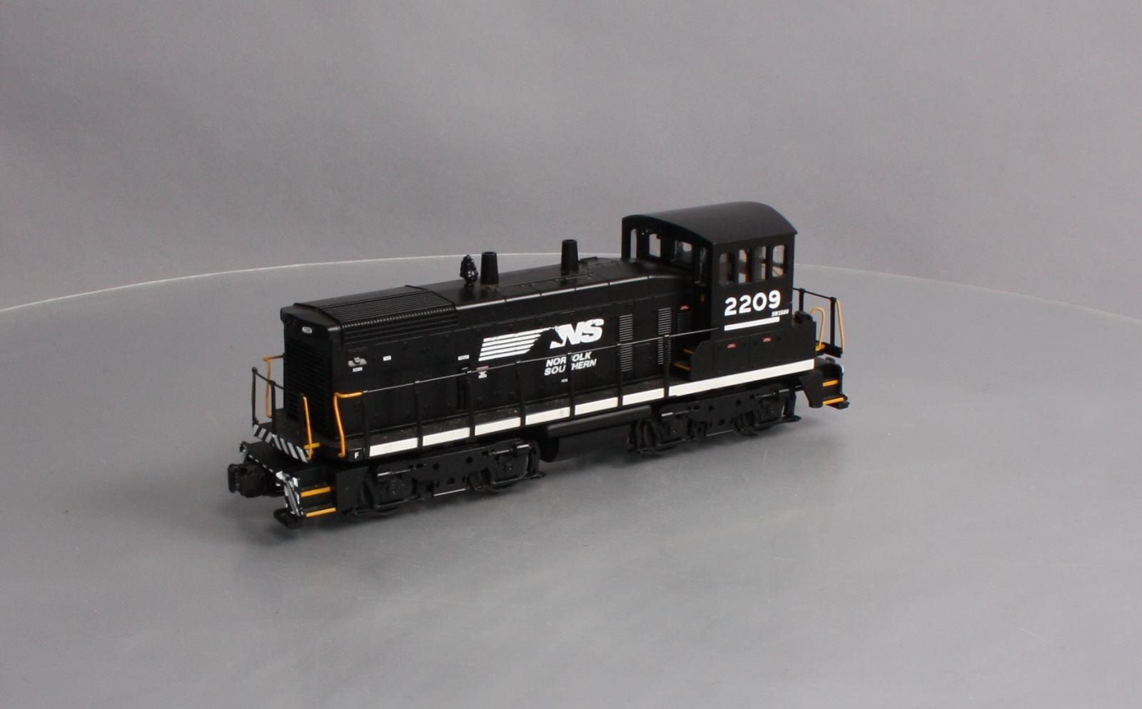 MTH 30-20068-1 Norfolk Southern SW1500 Switcher Diesel Engine w/PS 3.0 #2209