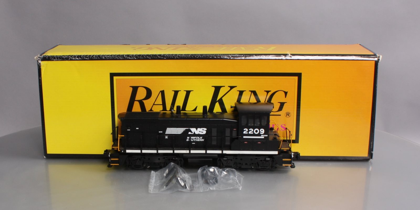 MTH 30-20068-1 Norfolk Southern SW1500 Switcher Diesel Engine w/PS 3.0 #2209