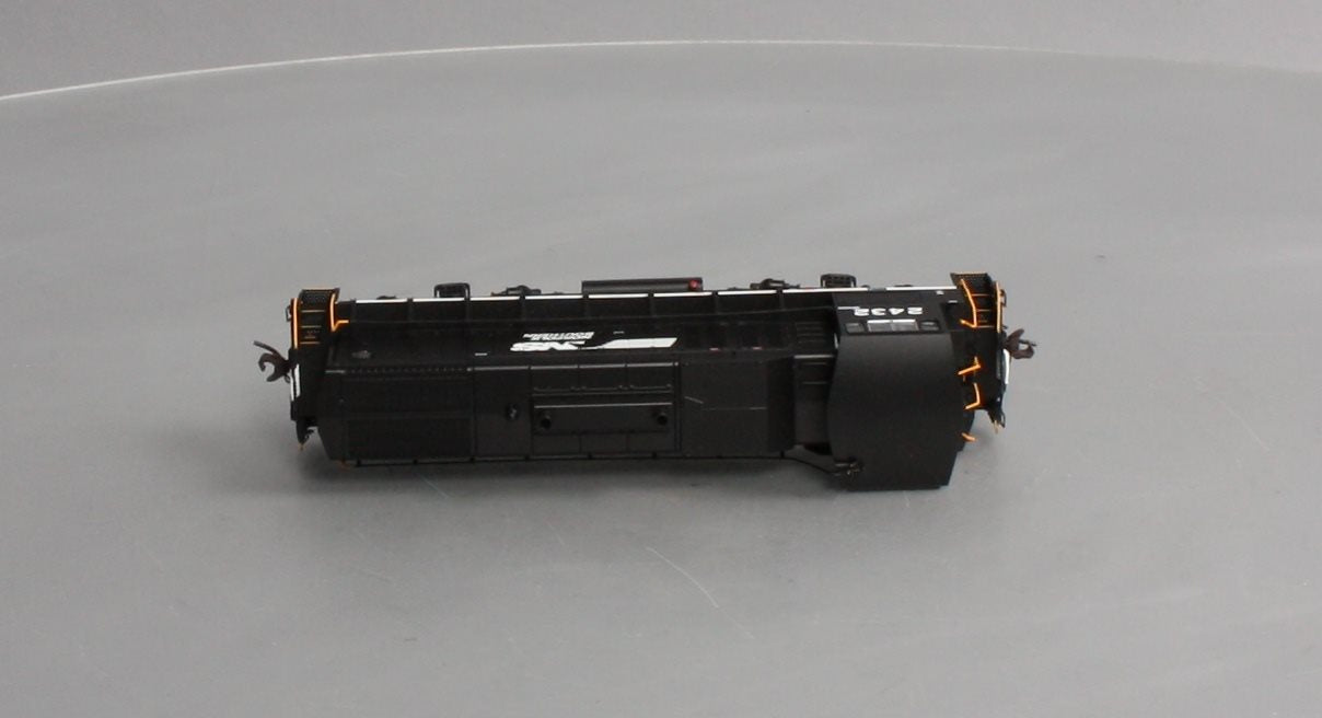 Atlas 10011054 HO Scale NS EMD MP15DC Diesel Locomotive #2432 wSound & DCC