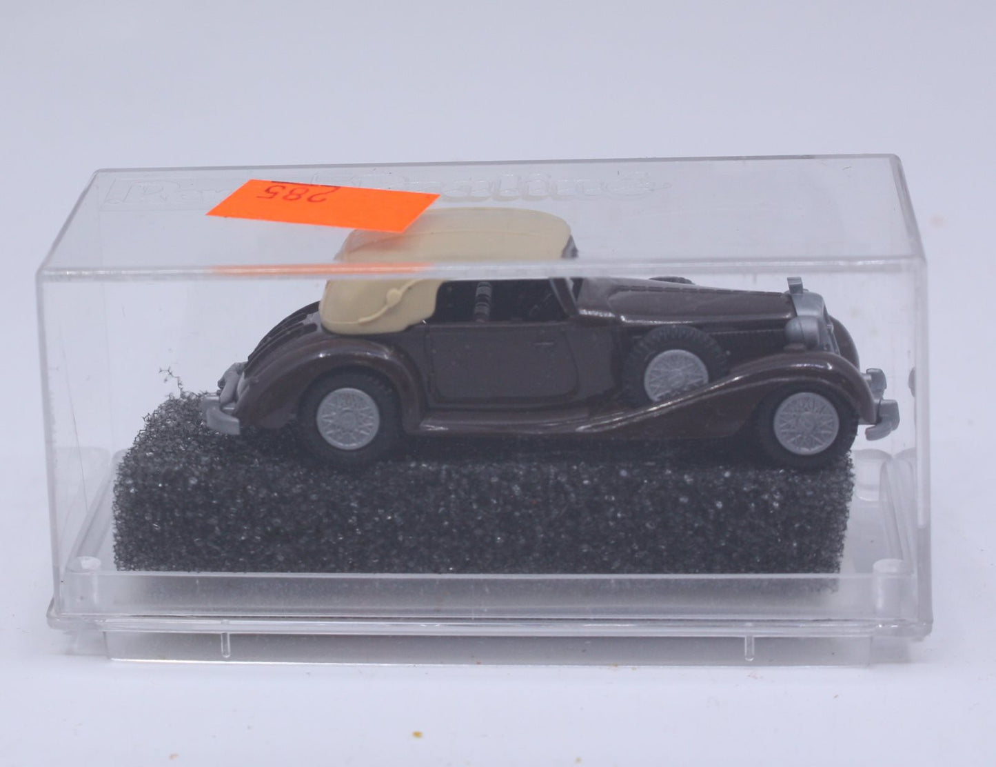 Praline 81301 HO Brown/Cream Horch Cabrio 1938