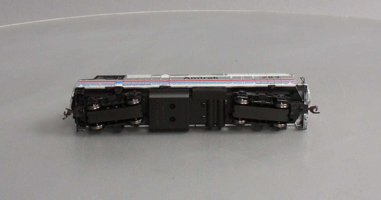 Walthers 931-341 HO Amtrak EMD F40PH Standard DC Phase II #283