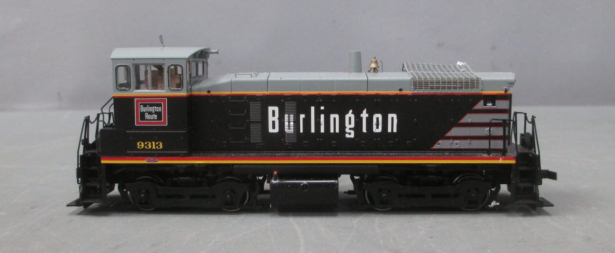 Athearn 95808 HO Chicago Burlington & Quincy SW1000 Diesel Locomotive #9313