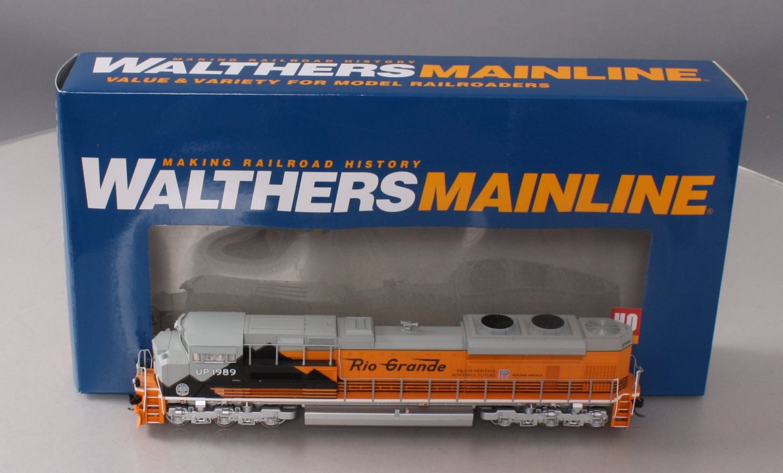Walthers 910-19822 HO Union Pacific EMD SD70ACe w/DCC/Sound #1989