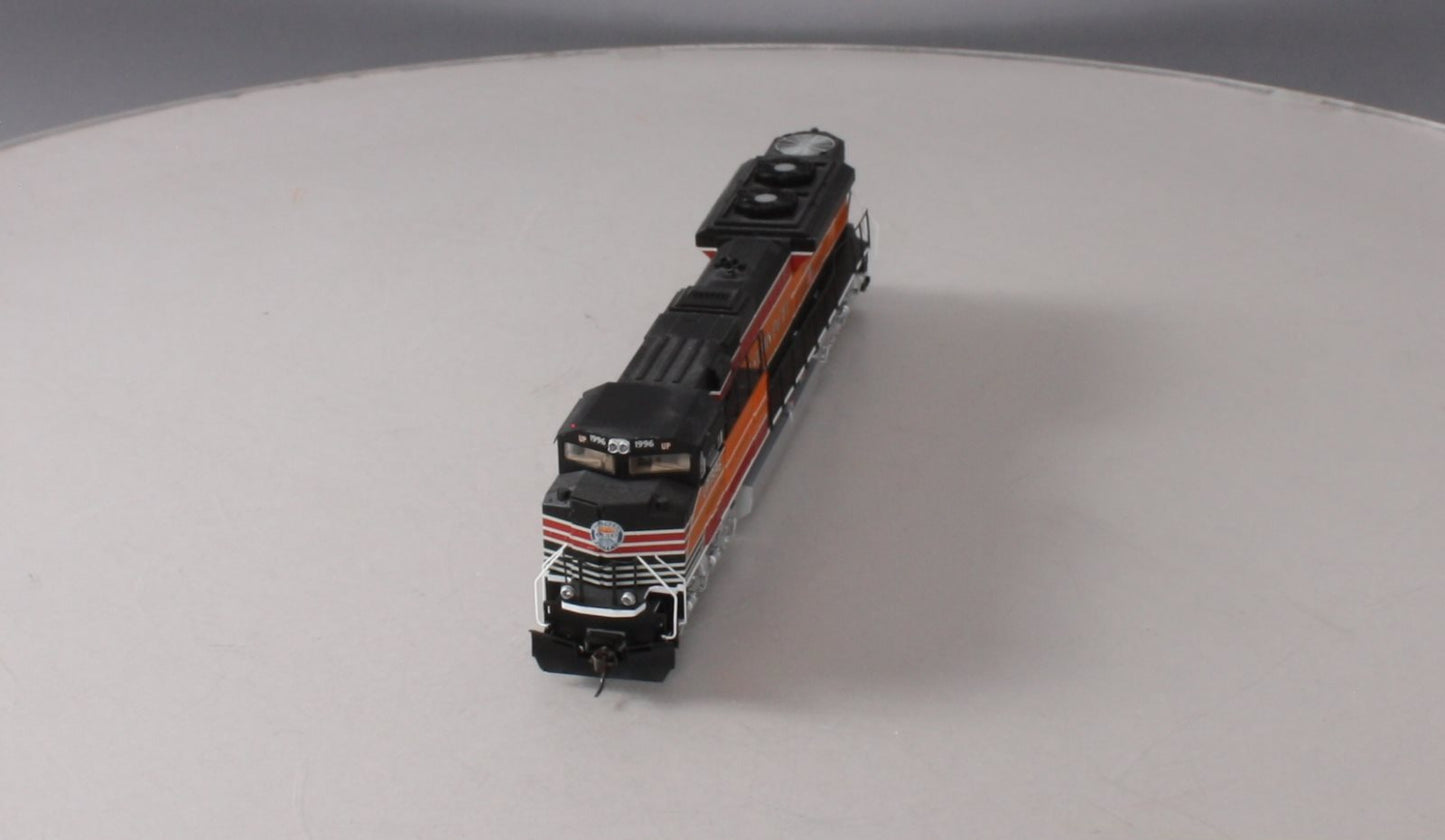 Walthers 910-9823 HO UP EMD SD70ACe Diesel Locomotive - Standard DC #1996